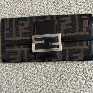 Fendi wallet, made in Italy